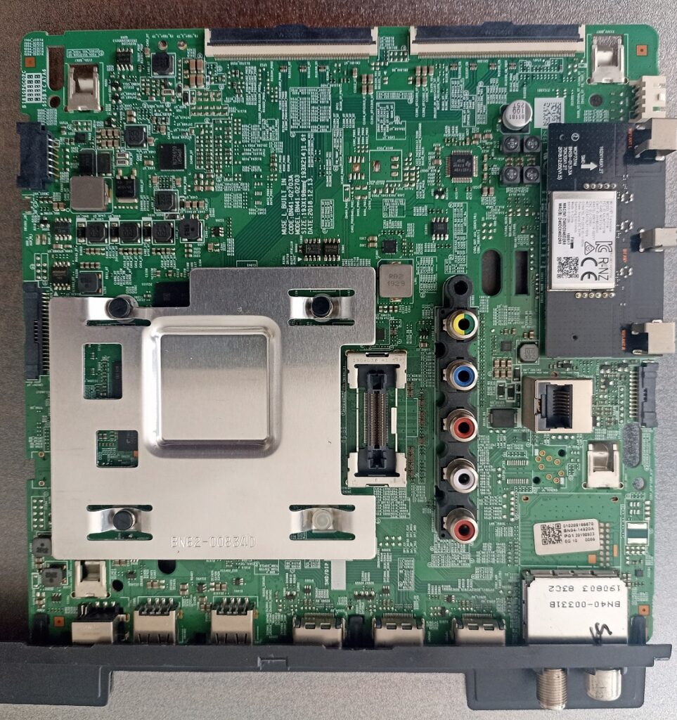 ANAKART LG UE55RU7105U BN41-02703 BN94-14920A Lütfen fiyat ve stok sorunuz. Stok kodu:667 Yeni Ekranı kırık Tv-den Alınmıştır. Testi yapılmış olup Sorunsuzdur. 1 Adet mevcuttur Kargo alıcıya aittir.